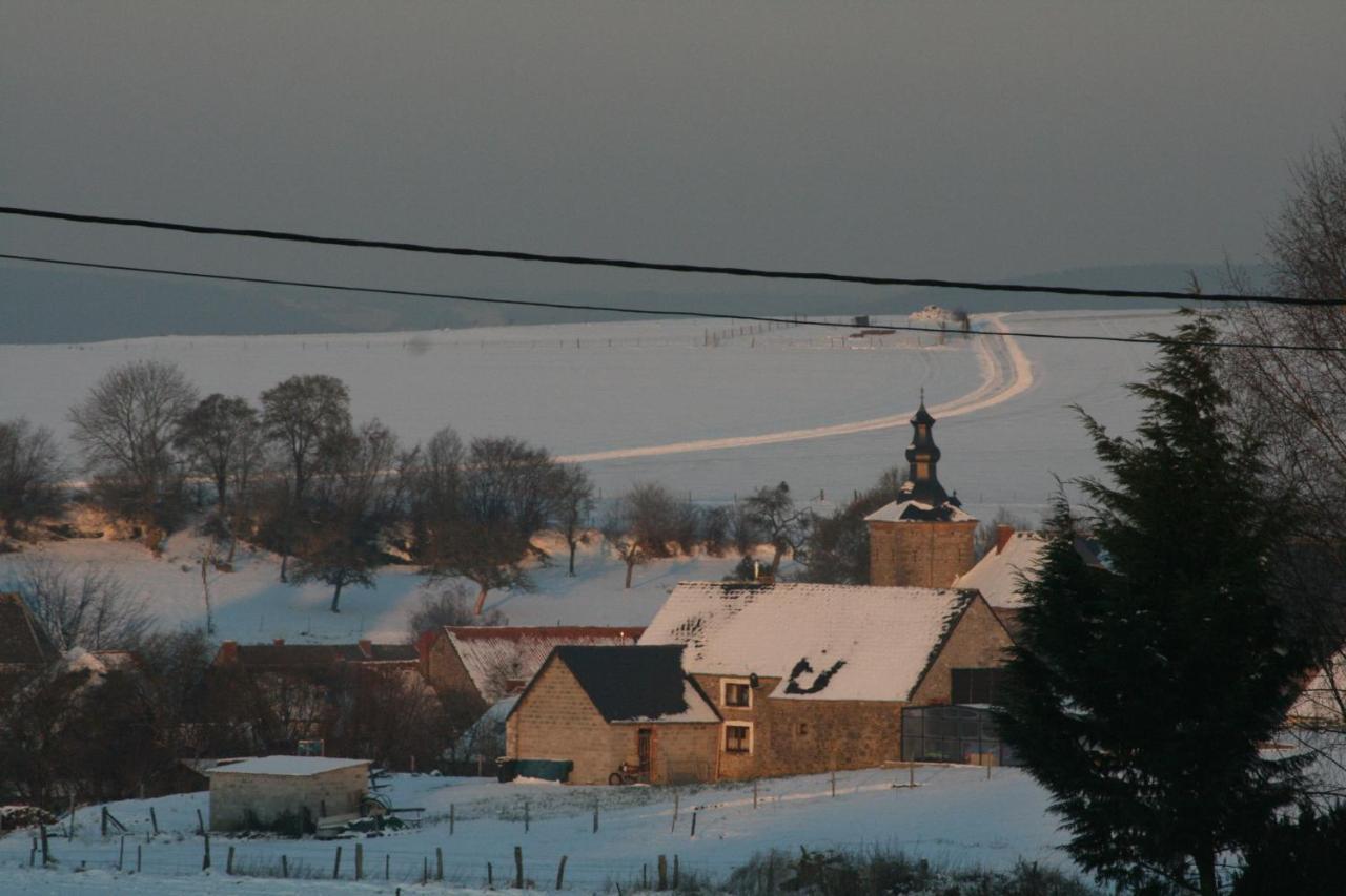 B&B Chession Falaën Eksteriør bilde